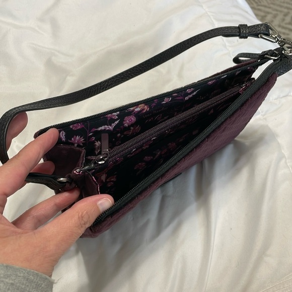 Vera Bradley NWT Iconic RFID Slim Wristlet Velvet Quilt Texture BlackBerry Wine - Picture 8 of 8